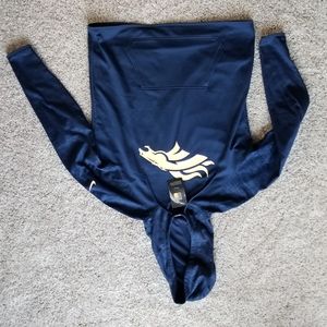 Fleece Bronco hoody- never worn or washed XL Ladies